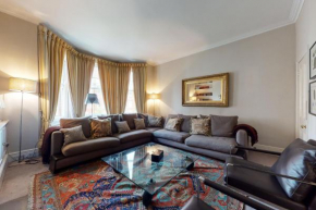 Amazing 5 Bed Flat in the Heart of Chelsea for up to 6 people